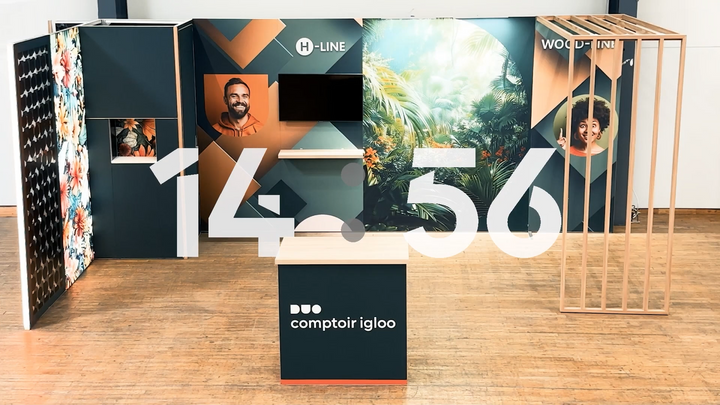 Panoramic Exhibit Display Stand Installation